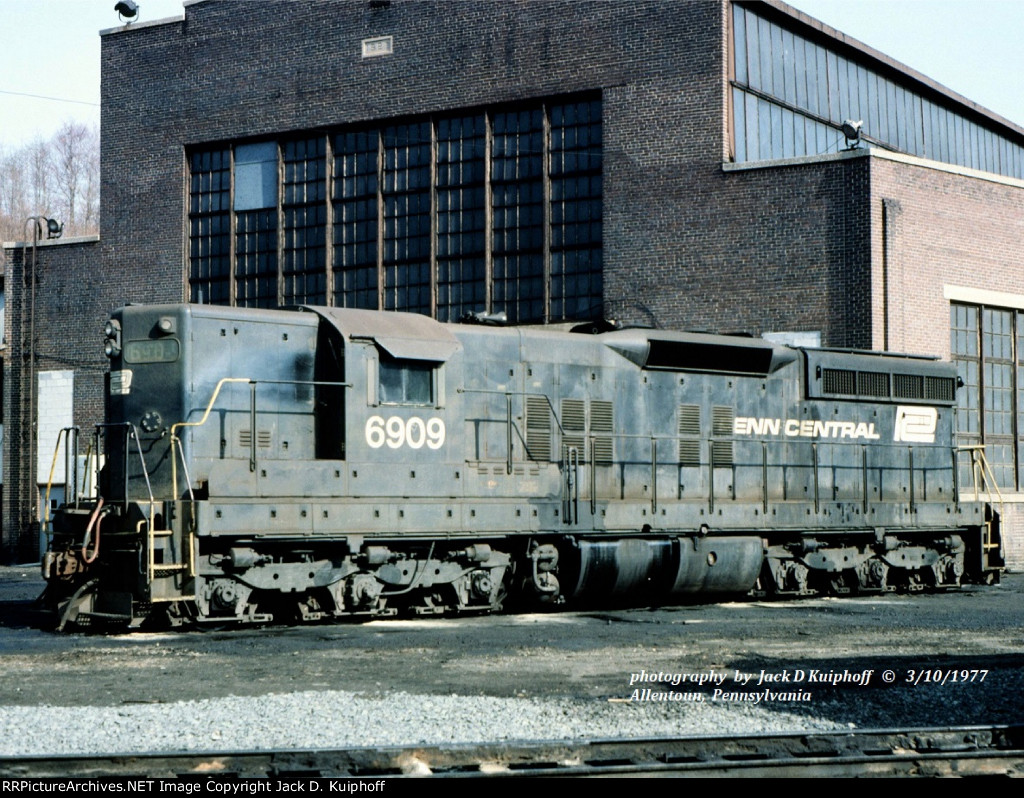 PC 6909 SD9 Allentown,PA 3-10-1977 